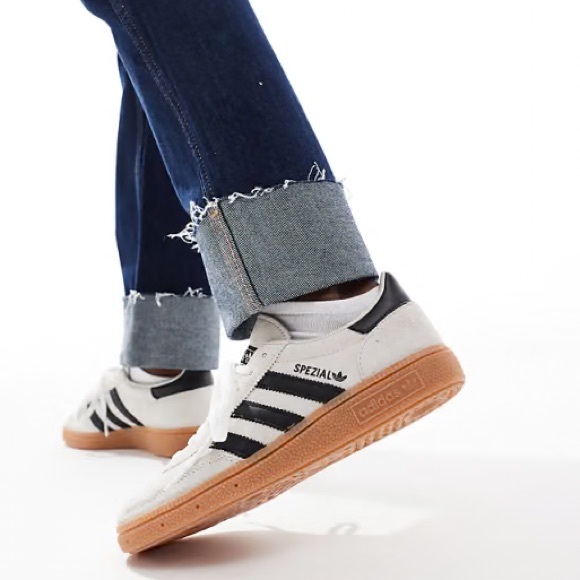 NWT ADIDAS HANDBALL SPEZIAL SNEAKERS - Picture 1 of 8